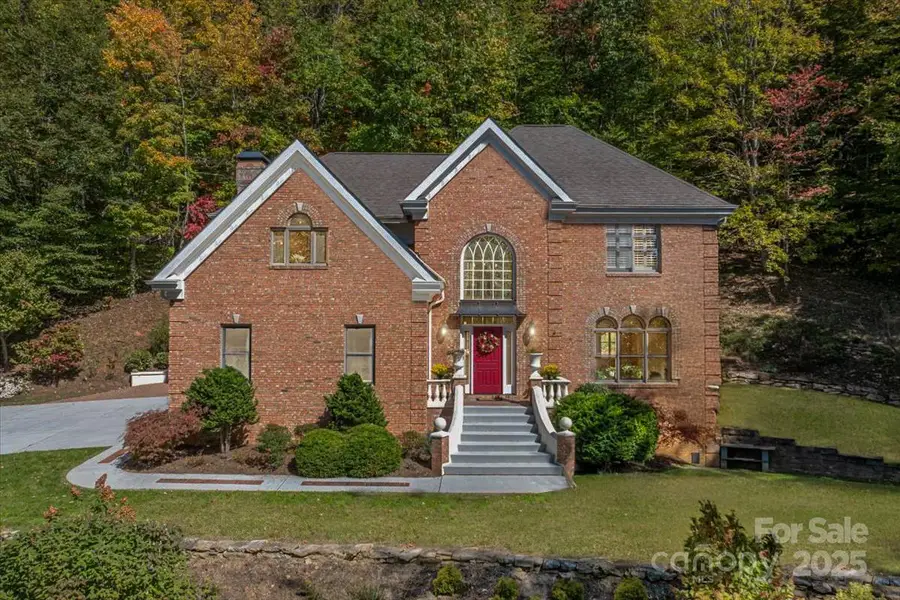 295 Laurel Ridge Drive, Waynesville, NC 28786 - Image #2