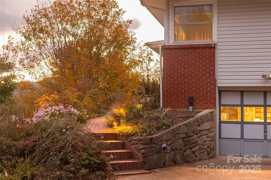 8 W Haywood Drive, Canton, NC 28716 - Image #3