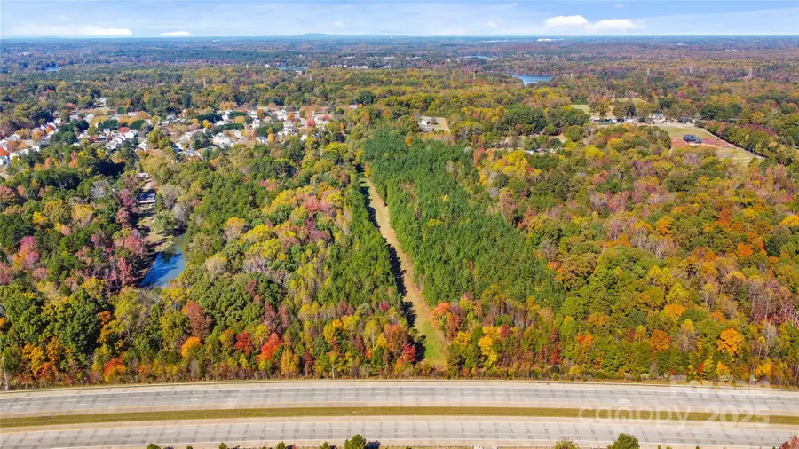 4926 Mt Holly Huntersville Road, Charlotte, NC 28216 - Image #3