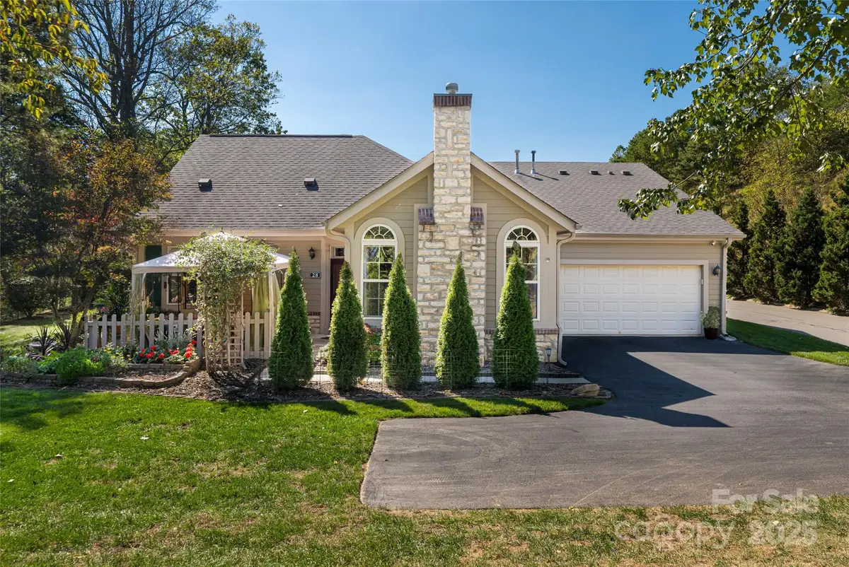 28 Craggy Vista Drive, Swannanoa, NC 28778 - Image #1