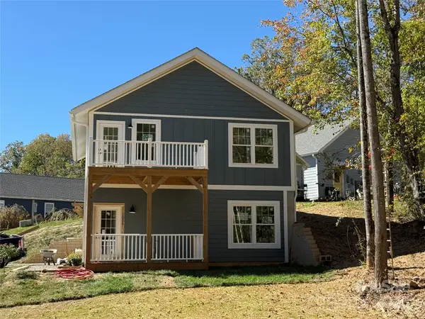 1006 Padgett Place, Black Mountain, NC 28711