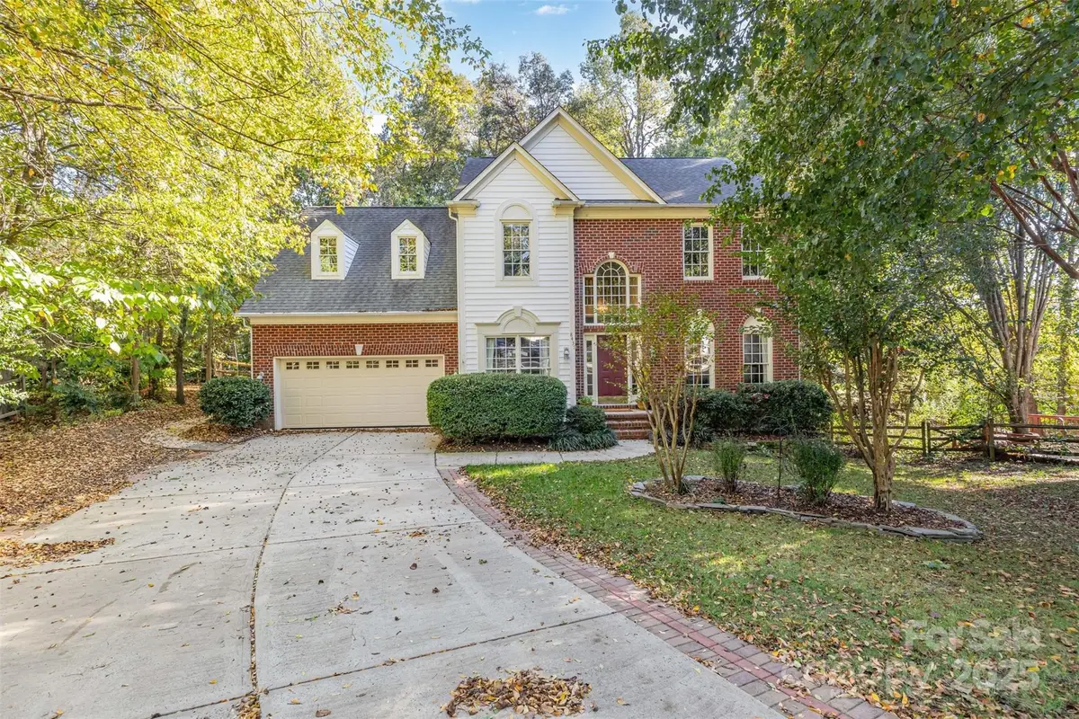 8437 Kilmartin Lane, Charlotte, NC 28269 - Image #1