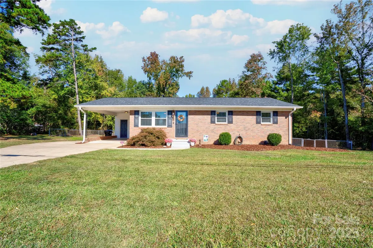 547 St Marks Church Road, Bessemer City, NC 28016 - Image #1