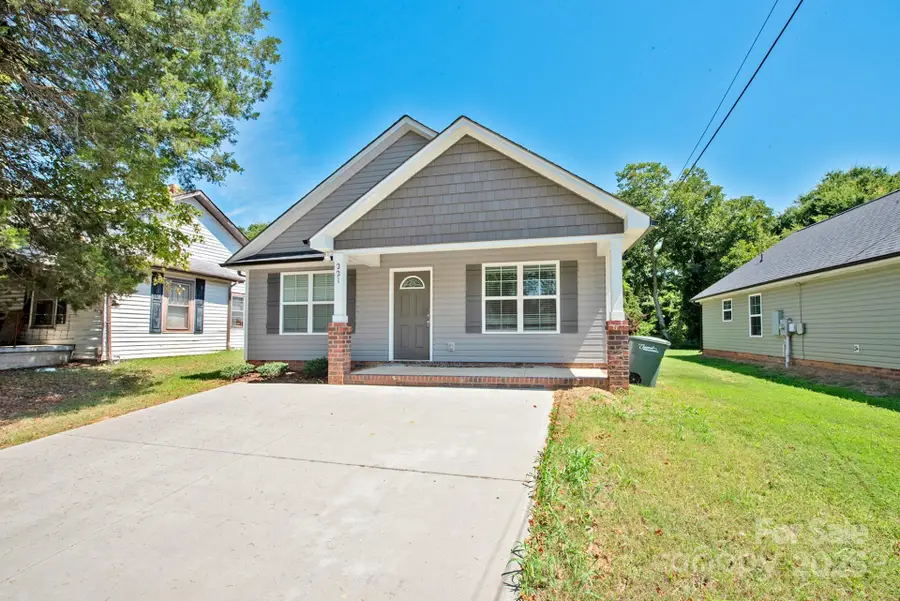 221 Tournament Drive Sw, Concord, NC 28025 - Image #3