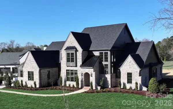 5830 Long Stirrup Lane, Mint Hill, NC 28227