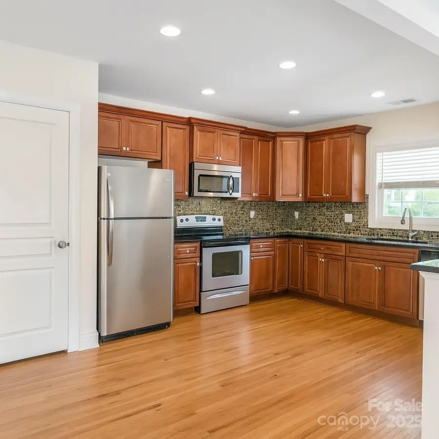 827 Drummond Avenue, Charlotte, NC 28205 - Image #2