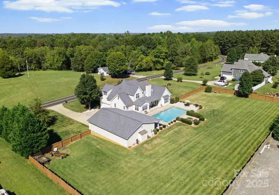 895 E Monbo Road, Statesville, NC 28677 - Image #3