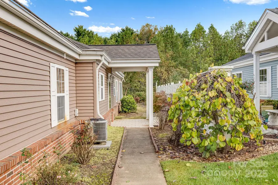 11 Heather Way #D, Candler, NC 28715 - Image #3