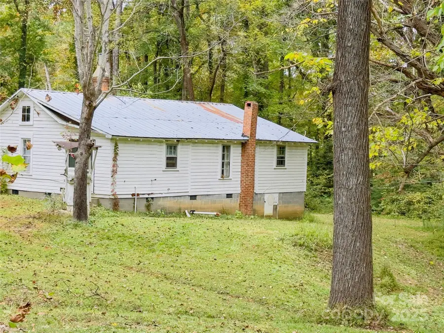 6091 Nowlings Chapel Road, Morganton, NC 28655 - Image #3