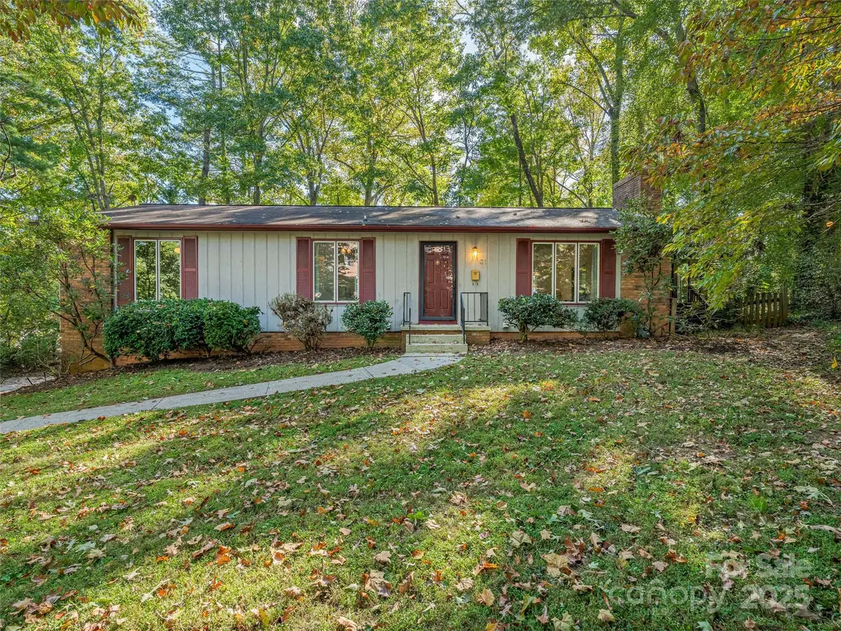 31 Shorewood Drive, Asheville, NC 28804 - Image #1