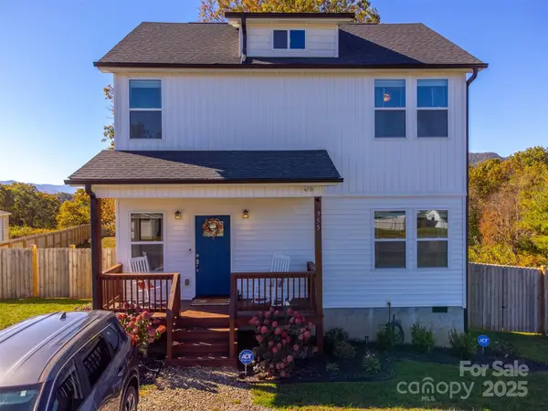 955 N Canton Road, Canton, NC 28716