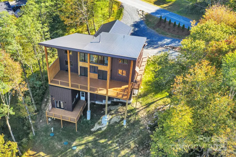 1075 Center Court Drive, Blue Ridge, NC 28605 - Image #2