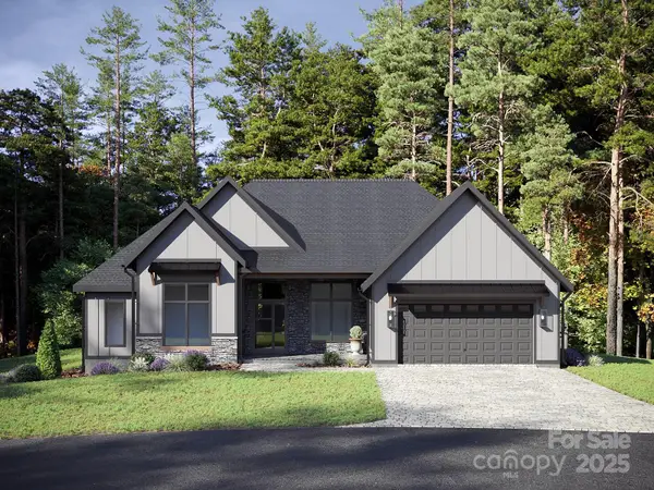 67 Mont Clair Trail, Horse Shoe, NC 28742