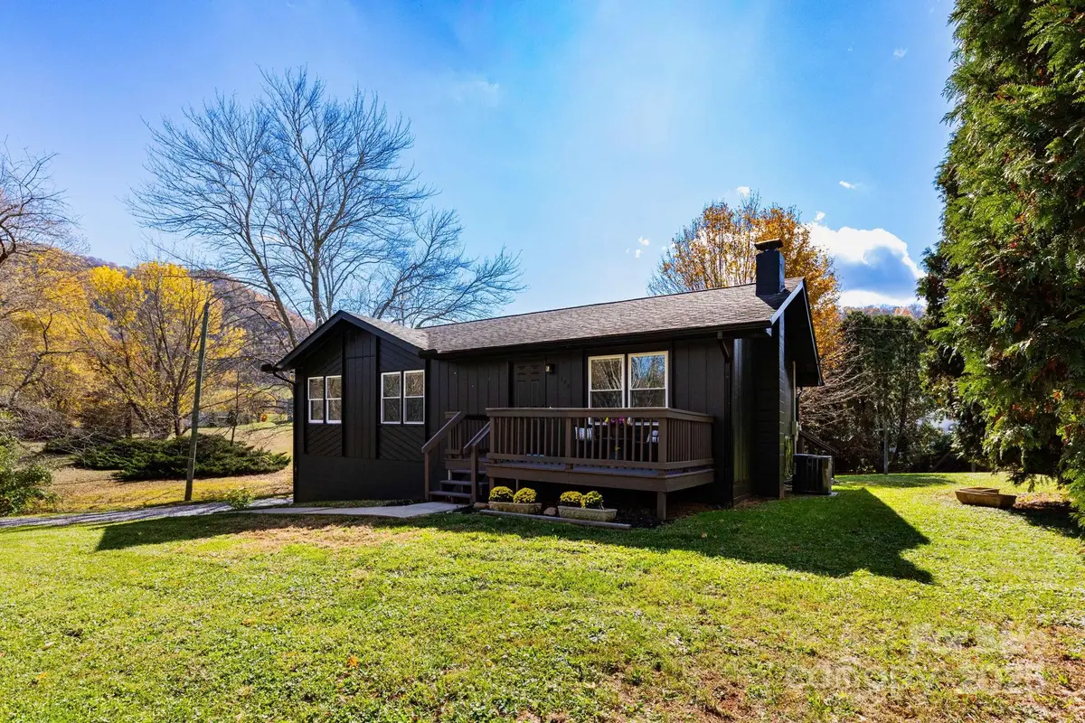 182 Dock Ratcliffe Road, Waynesville, NC 28786 - #1