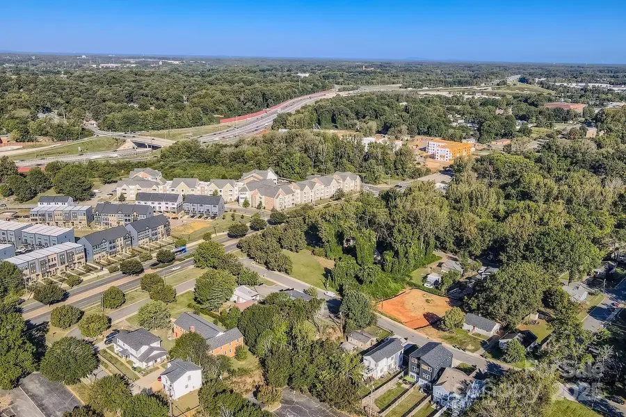 2908 L D Parker Drive, Charlotte, NC 28206 - Image #3