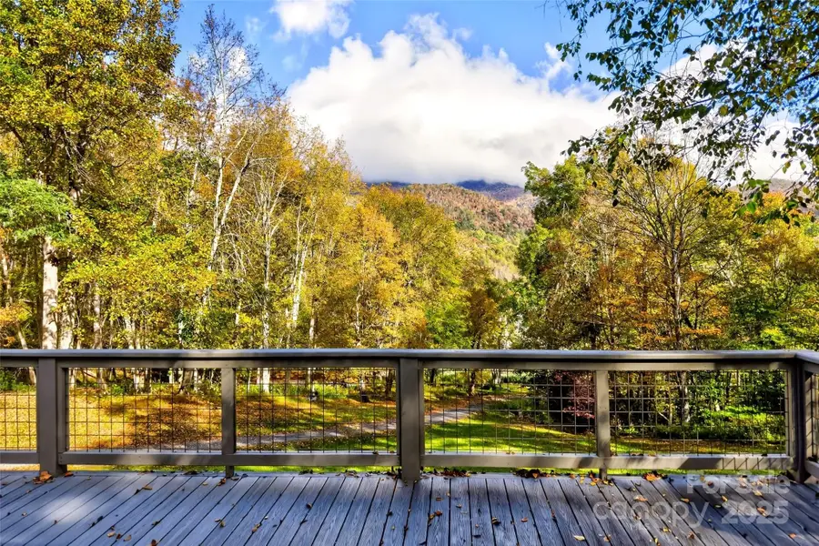 575 Croft Way, Bakersville, NC 28705 - Image #3