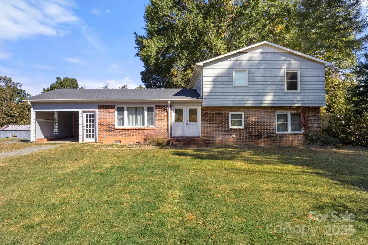 543 Blacksnake Road, Stanley, NC 28164 - Image #1