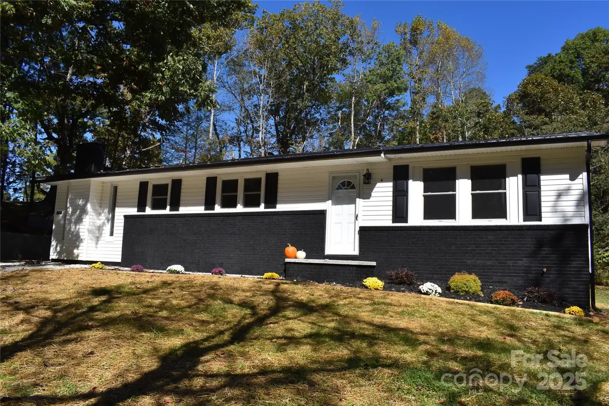 159 Bradley Street, Nebo, NC 28761 - Image #1