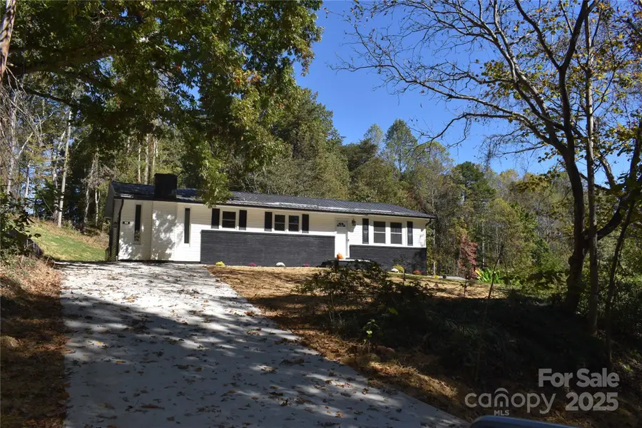 159 Bradley Street, Nebo, NC 28761 - Image #3