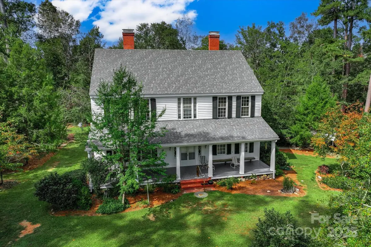 621 Meeting Road, Edgefield, SC 29824 - Image #1
