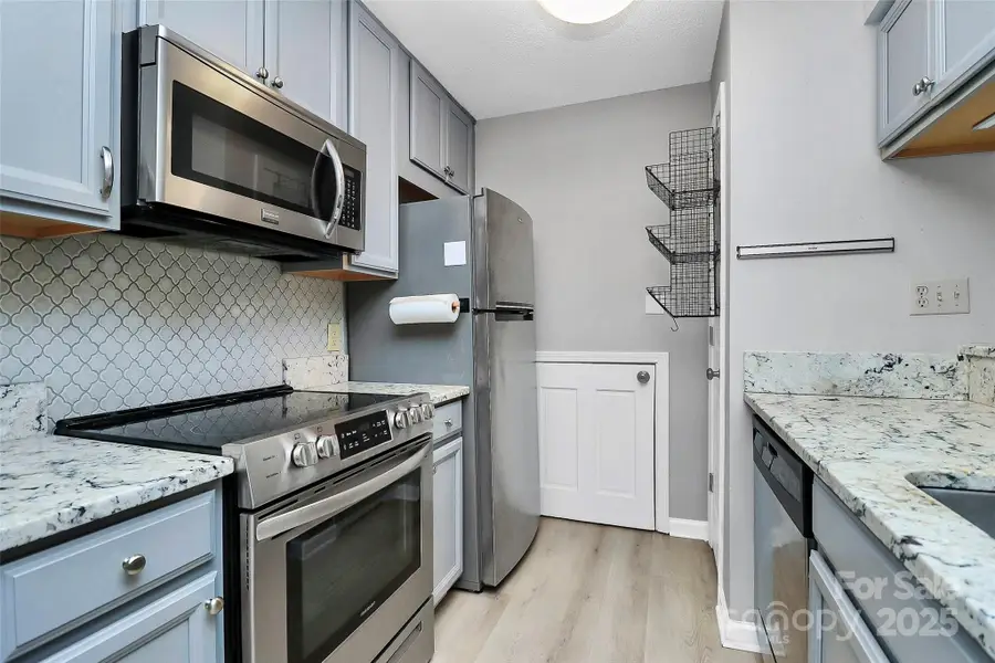 427 W 8th Street, Charlotte, NC 28202 - Image #3