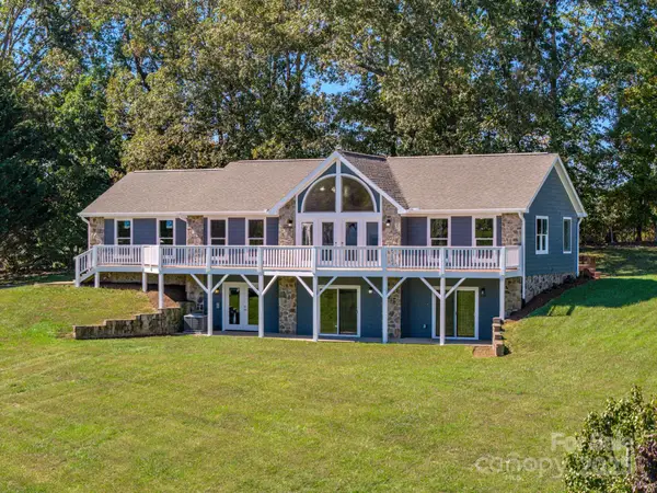 59 Knollview Drive, Asheville, NC 28806