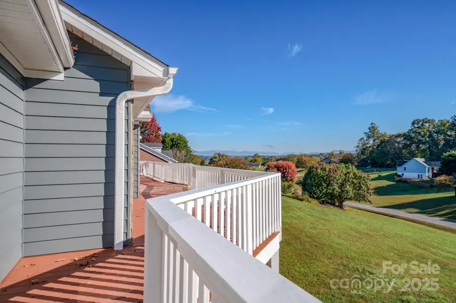59 Knollview Drive, Asheville, NC 28806 - Image #2