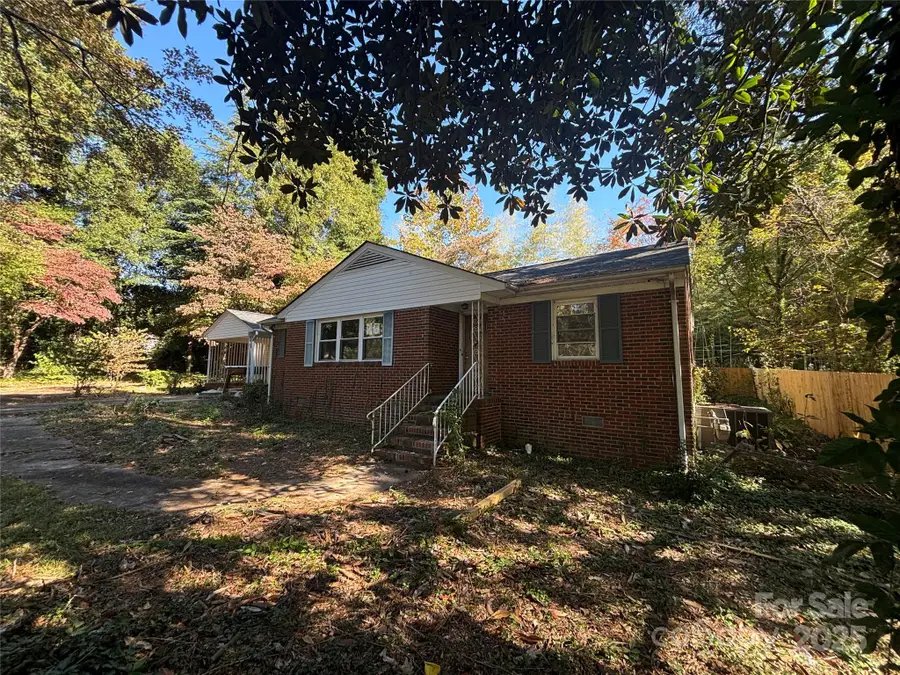 137 Birchwood Drive, Charlotte, NC 28214 - Image #3