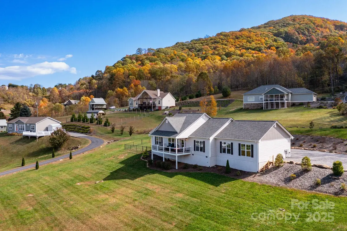 605 Red Bank Road, Waynesville, NC 28786 - Image #1