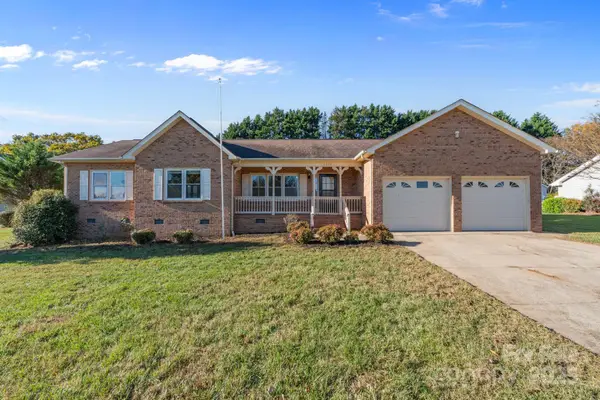 5149 Olde School Drive, Hickory, NC 28602