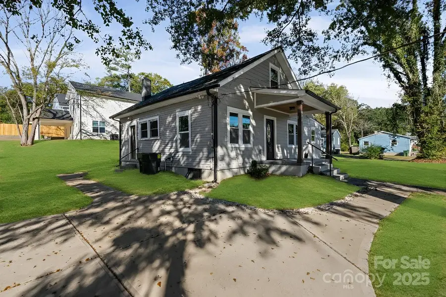 225 N Lee Street, Mount Holly, NC 28120 - Image #2