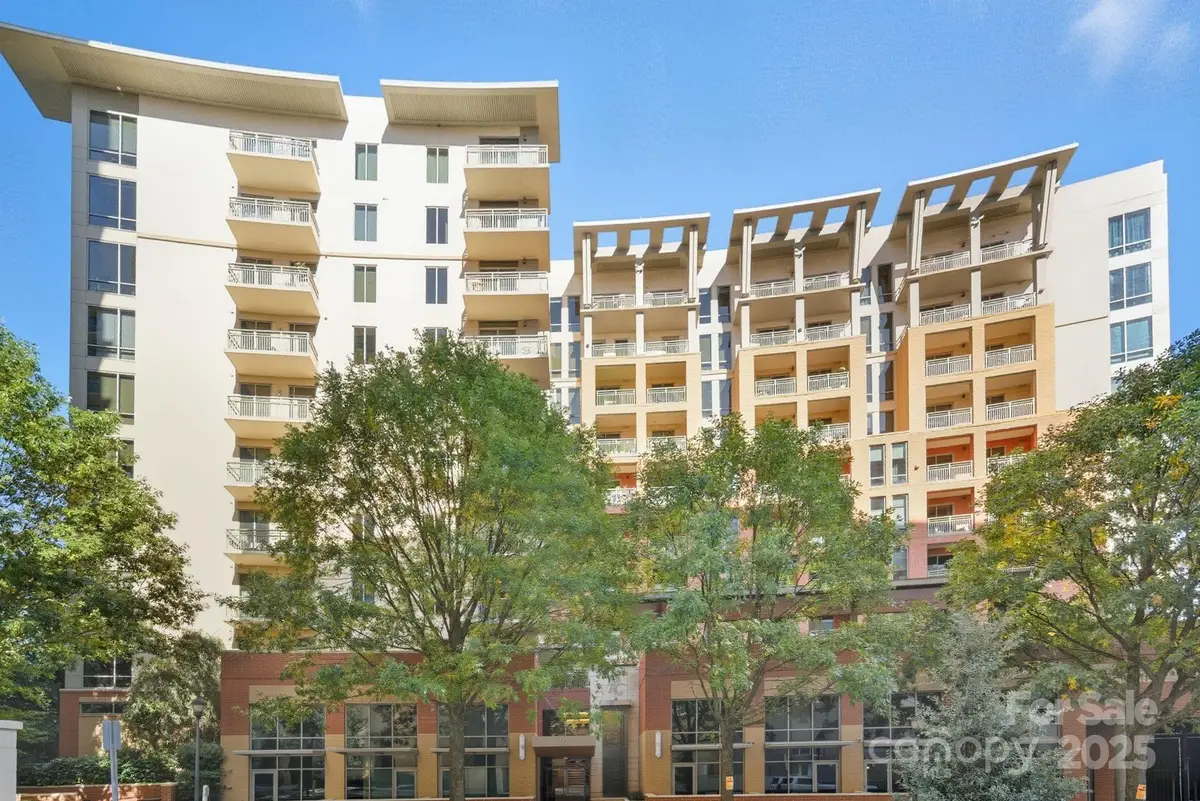 701 Royal Court #309, Charlotte, NC 28202 - Image #1