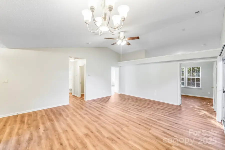 1626 Oakdale Green Drive, Charlotte, NC 28216 - Image #2