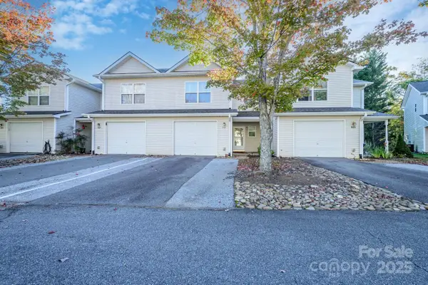 606 Olde Covington Way, Arden, NC 28704