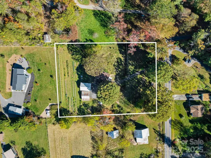 260 Bee Ridge Road, Asheville, NC 28803 - Image #2