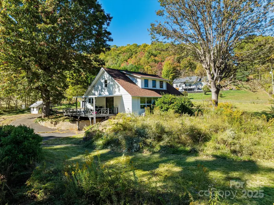 260 Bee Ridge Road, Asheville, NC 28803 - Image #3