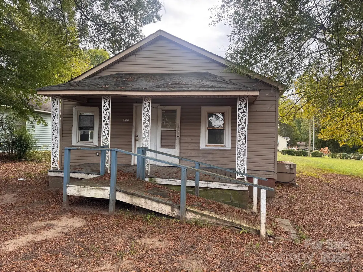 355 Camden Court Nw, Concord, NC 28027 - Image #1