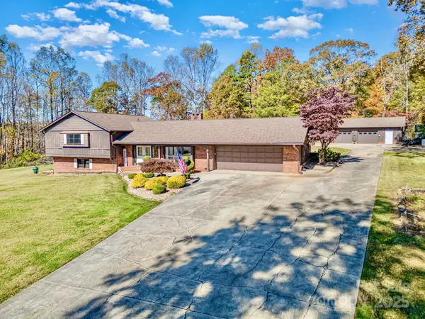 2844 Hickory Highway, Statesville, NC 28677