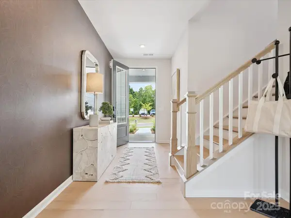 611 Webster Lane, Cramerton, NC 28032