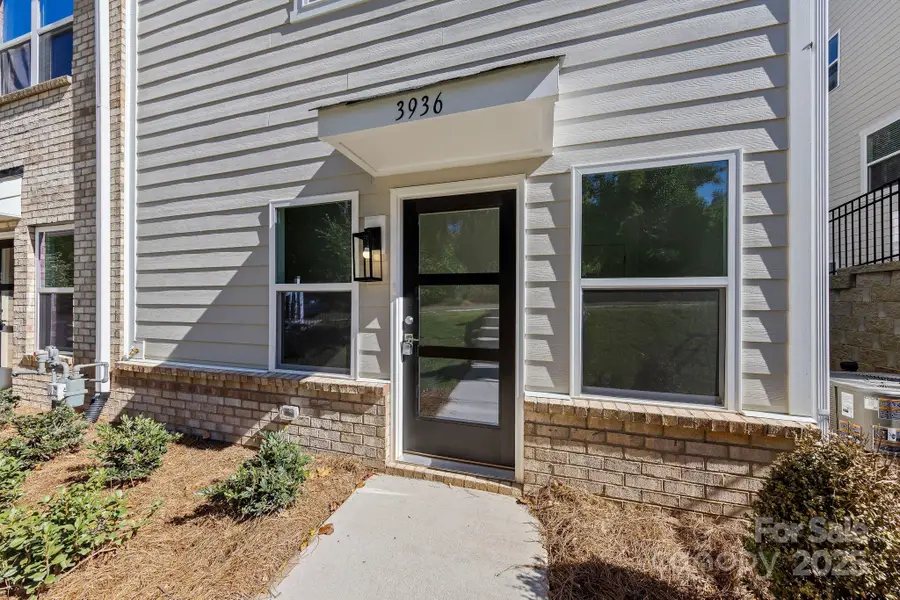 3936 Hager Drive, Charlotte, NC 28208 - Image #3