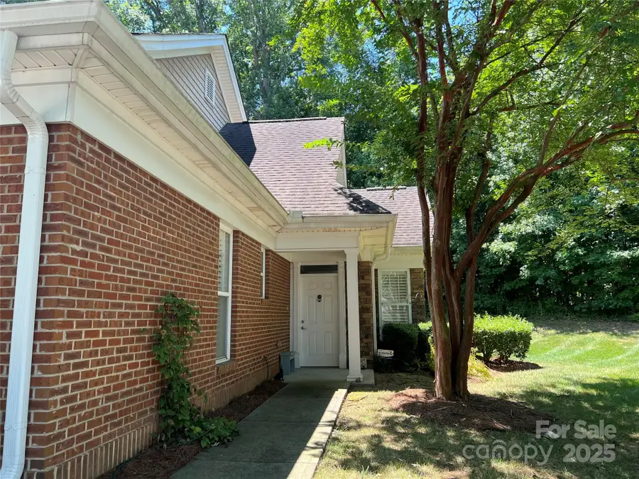 10925 Casetta Drive, Matthews, NC 28105 - Image #3