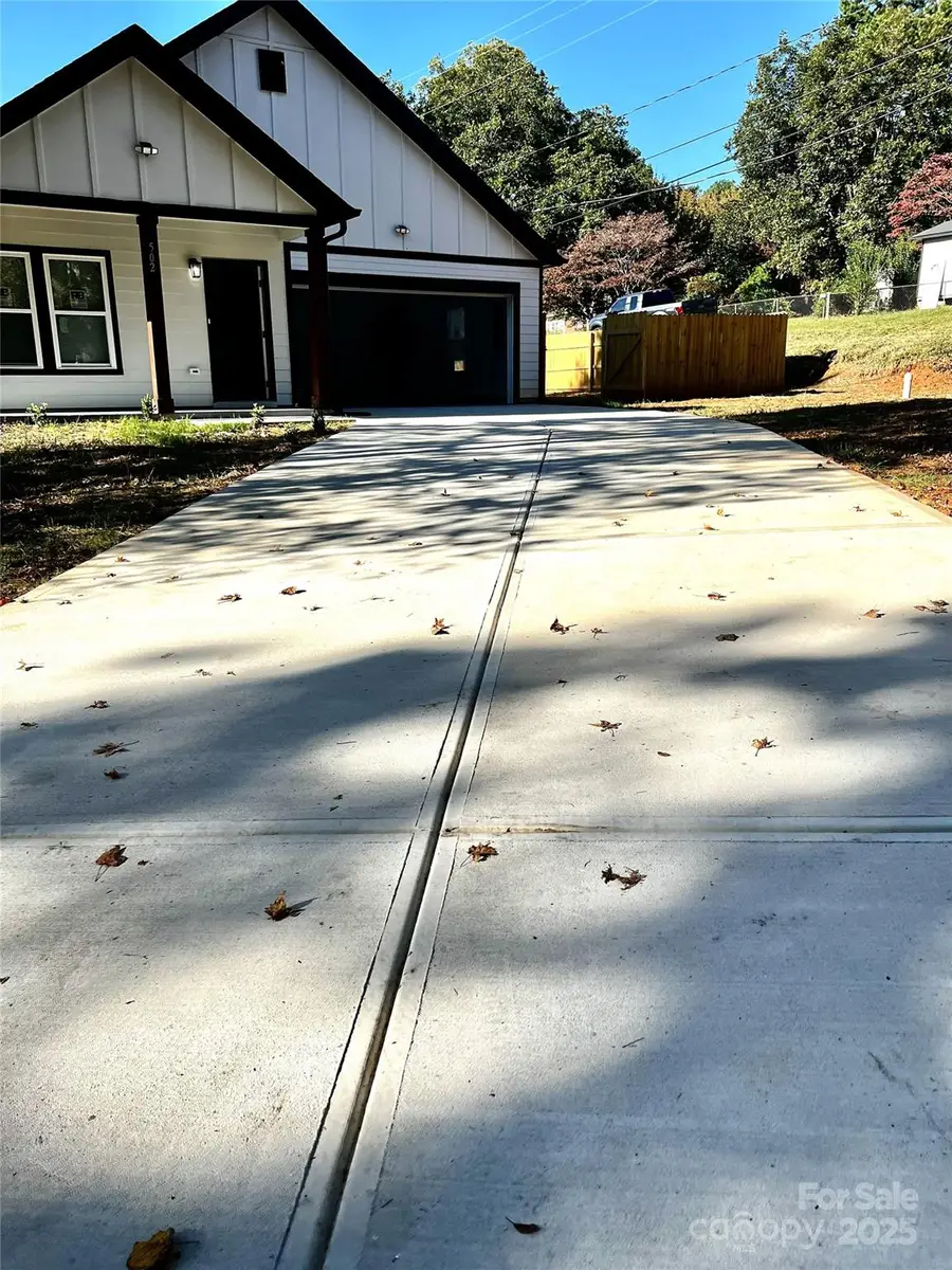 502 S Skyland Drive, Bessemer City, NC 28016 - Image #3