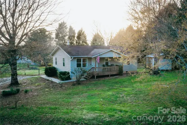 45 Pleasant Court, Flat Rock, NC 28731