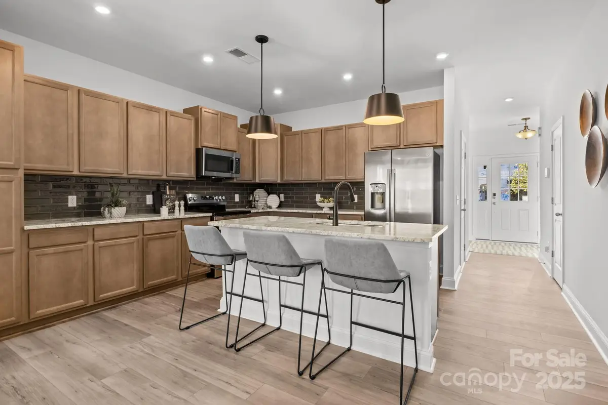 7713 Ethora Way, Charlotte, NC 28216 - Image #1