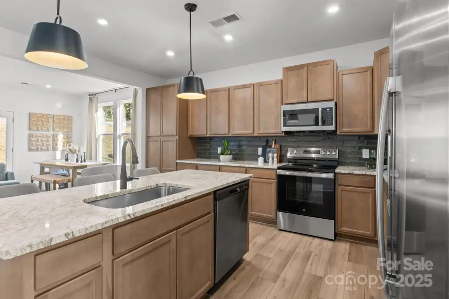 7713 Ethora Way, Charlotte, NC 28216 - Image #3