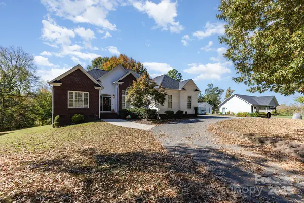 324 Old Hardin Road, Dallas, NC 28034