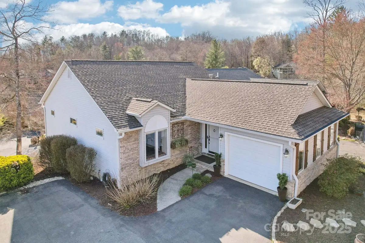 80 Laurel Ridge Place, Hendersonville, NC 28739 - Image #1
