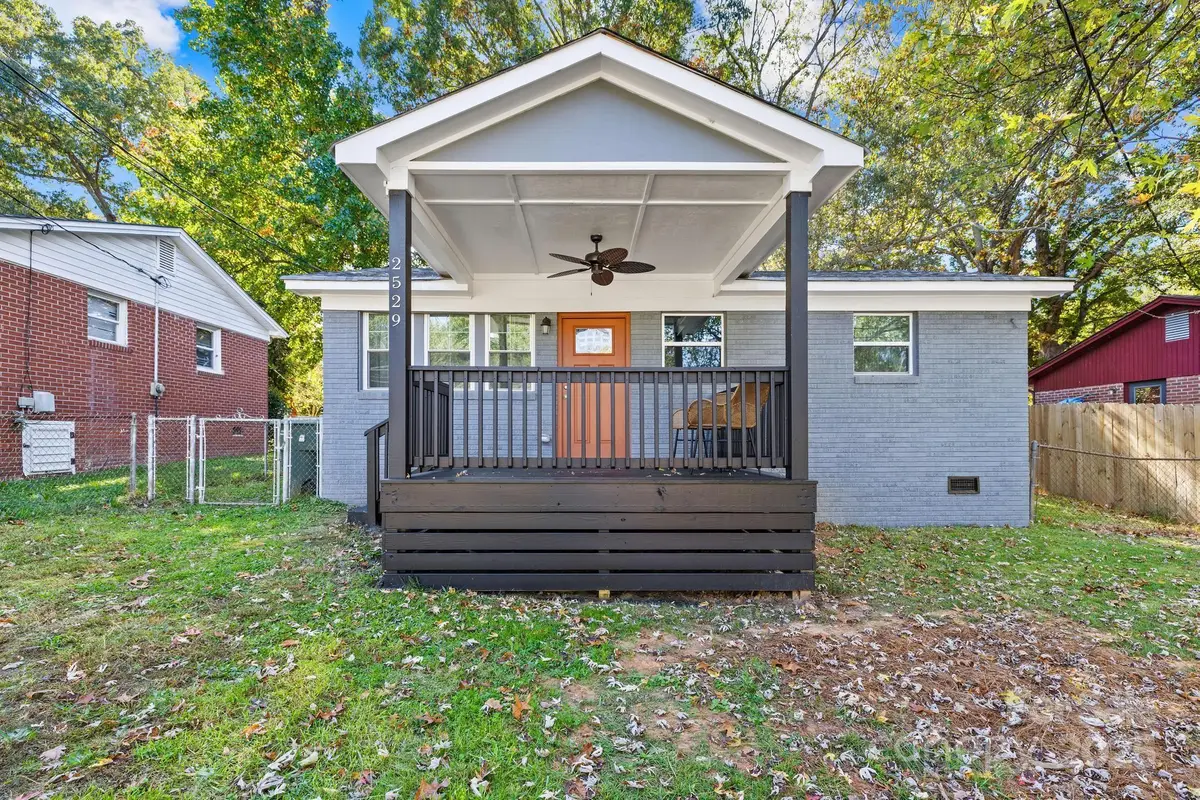 2529 Crescent Lane, Gastonia, NC 28052 - Image #1