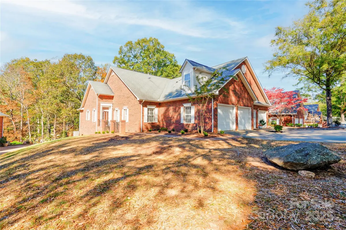 110 Columns Circle, Shelby, NC 28150 - Image #1