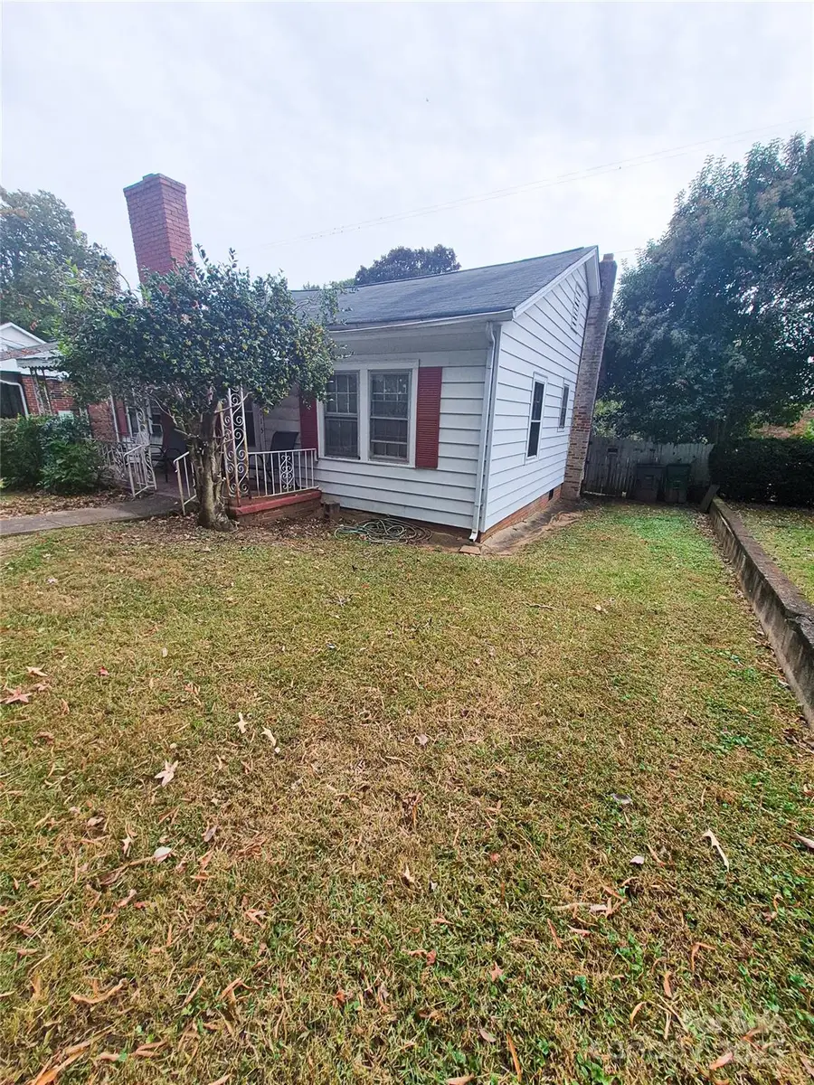 2015 St Paul Street, Charlotte, NC 28216 - Image #2